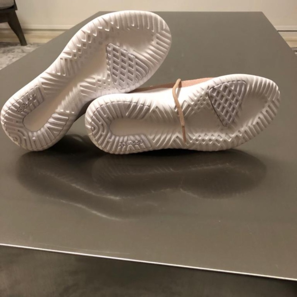 Adidas - Picture 6 of 6